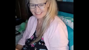 humid milf masturbates to intense orgasm are living on webcam non public chat